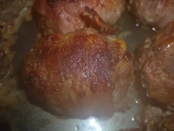 Hackröllchen im Speckmantel - Rezept