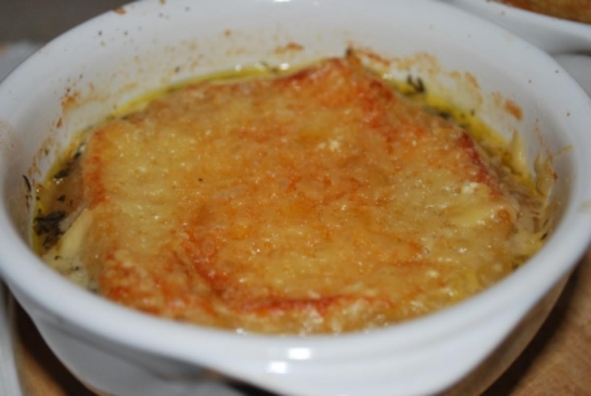 Schalottensuppe mit Gruyère-Käse - Rezept