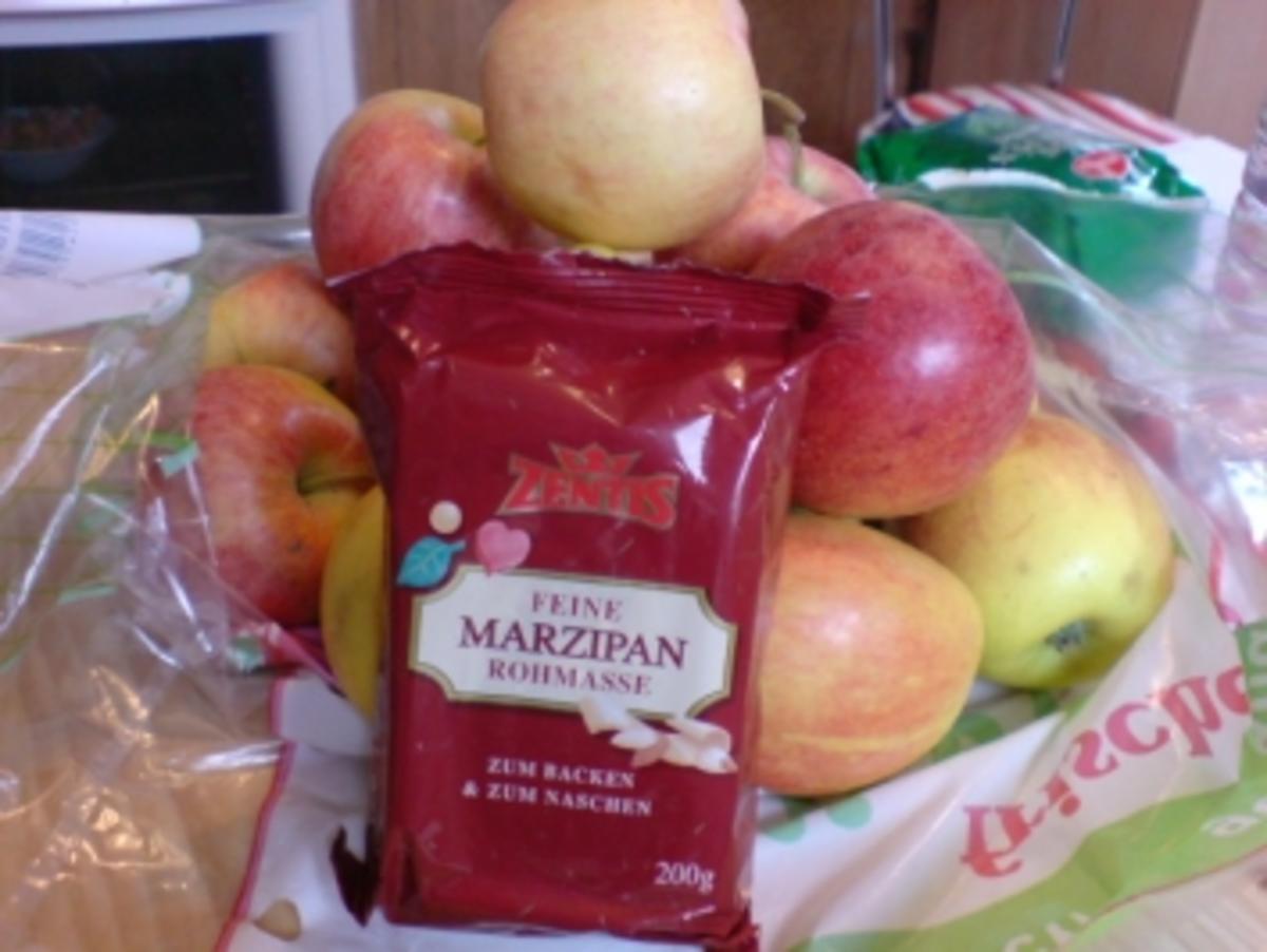 Apfelkuchen mit Marzipan-Guss - Rezept - Bild Nr. 3