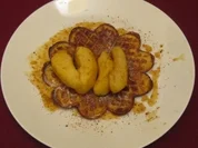 Rezept: Kürbiswaffeln mit glasierten Apfelspalten Kürbiswaffeln mit glasierten Apfelspalten - Rezept