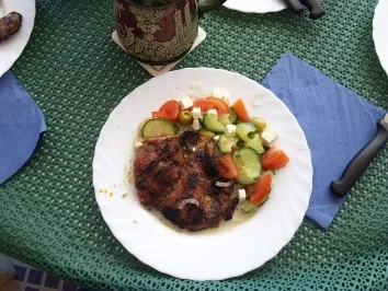 Idar-Obersteiner-Spießbraten  mit Sommersalat - Rezept