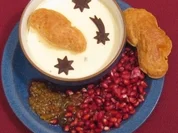 Macadamia-Panna-Cotta-Mond auf Blätterteigwolken - Rezept