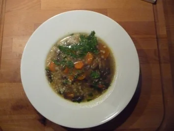 Pilzsuppe mit Perlgraupen - Rezept