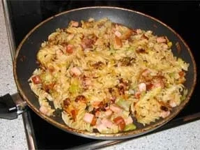 Rezept: Herzhafte Nudelpfanne Herzhafte Nudelpfanne - Rezept