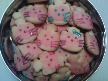 Rezept: Hello Kitty Plätzchen Hello Kitty Plätzchen - Rezept
