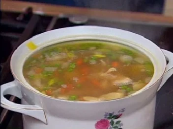 Klassische Hühnersuppe - Rezept