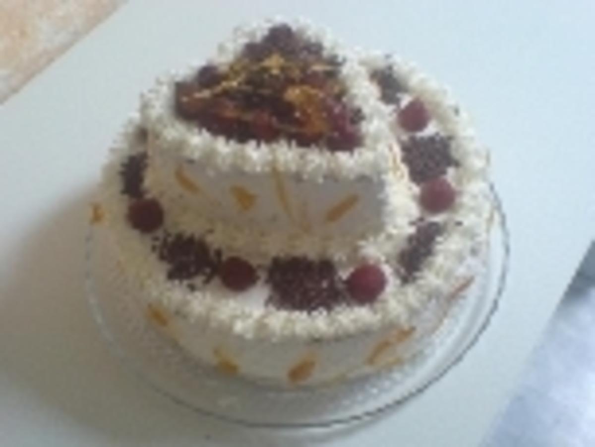 Riesen-Erdbeer-Torte - Rezept