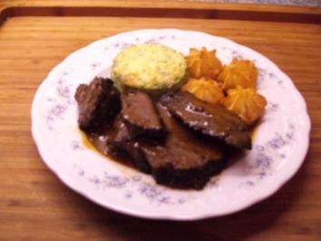 Elchbraten in Rotweinsoße