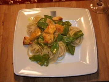 Rezept: Lachscurry mit Zuckerschoten Lachscurry mit Zuckerschoten - Rezept