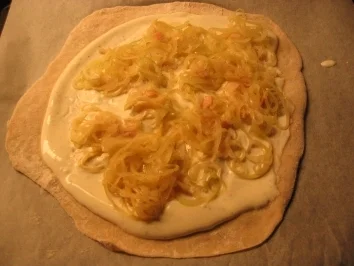 Rezept: Flammkuchen a la Binchen Flammkuchen a la Binchen - Rezept