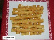 Blätterteig-Käsestangerl - Rezept