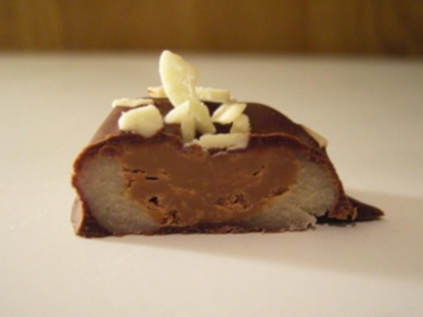 Pralinen: Schnelle Marzipan-Nougat Pralinen - Rezept - kochbar.de