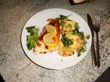 Kartoffelsalat mit Rapünzchen (Feldsalat ) und Speck - Rezept