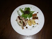 Italienisches Kotelett dazu Drillinge und Feldsalat mit Speck-Zwiebel-Dressing - Rezept