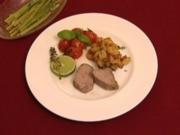Kalbsfilet mit Thaispargel und Kräuter-Tomaten (Anja Lukaseder) - Rezept
