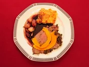 Rinderfilet mit Kräuterkruste und Kartoffelgratin (Michael Zittel) - Rezept