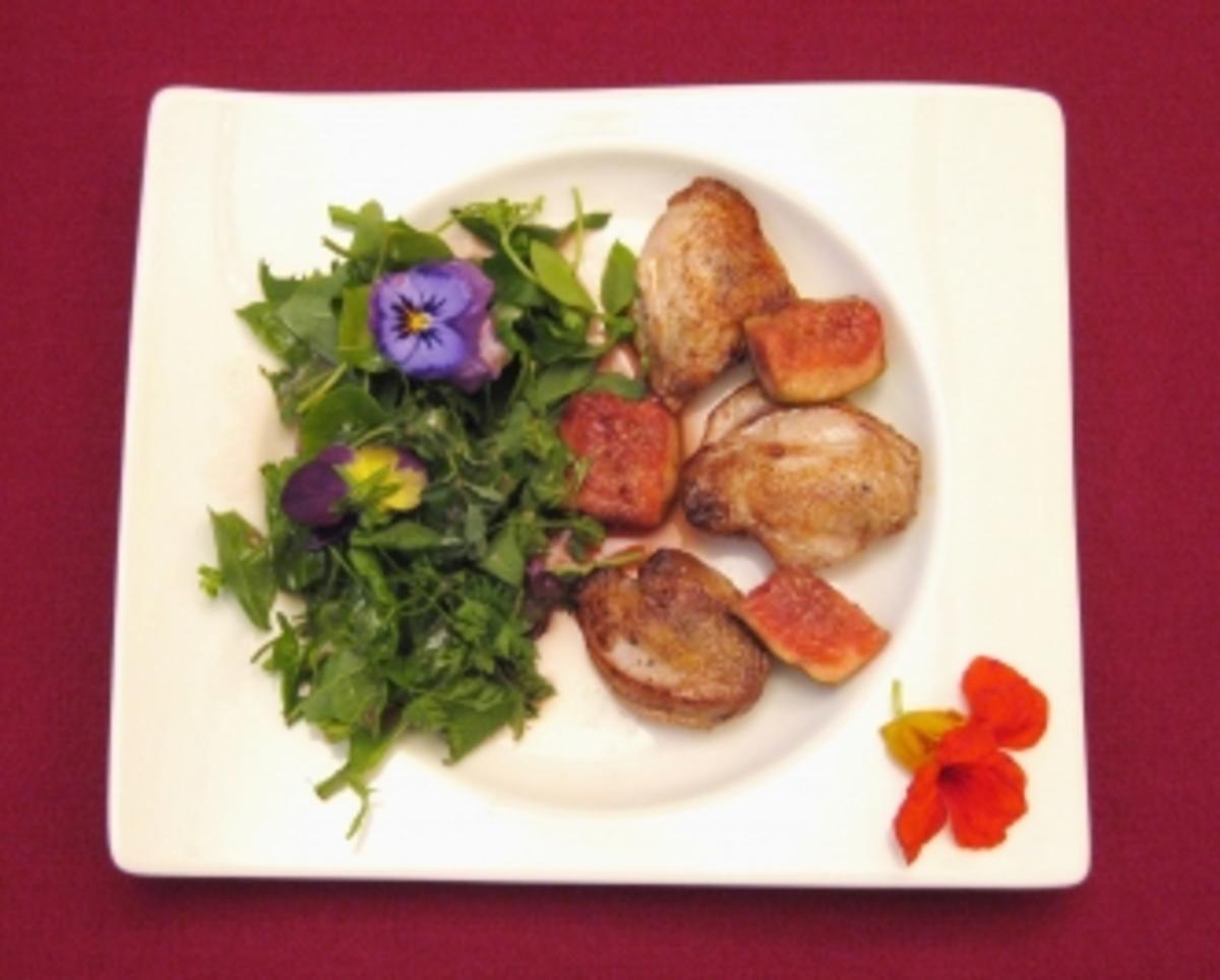 Österreichischer Wildkräuter-Salat mit Taubenbrust und Cassisfeigen - Rezept