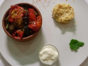 Anatolisches Lamm-Gemüse-Ragout mit Butterreis - Rezept