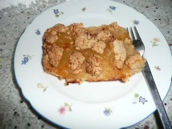 Streuselkuchen mit Apfelmus - Rezept