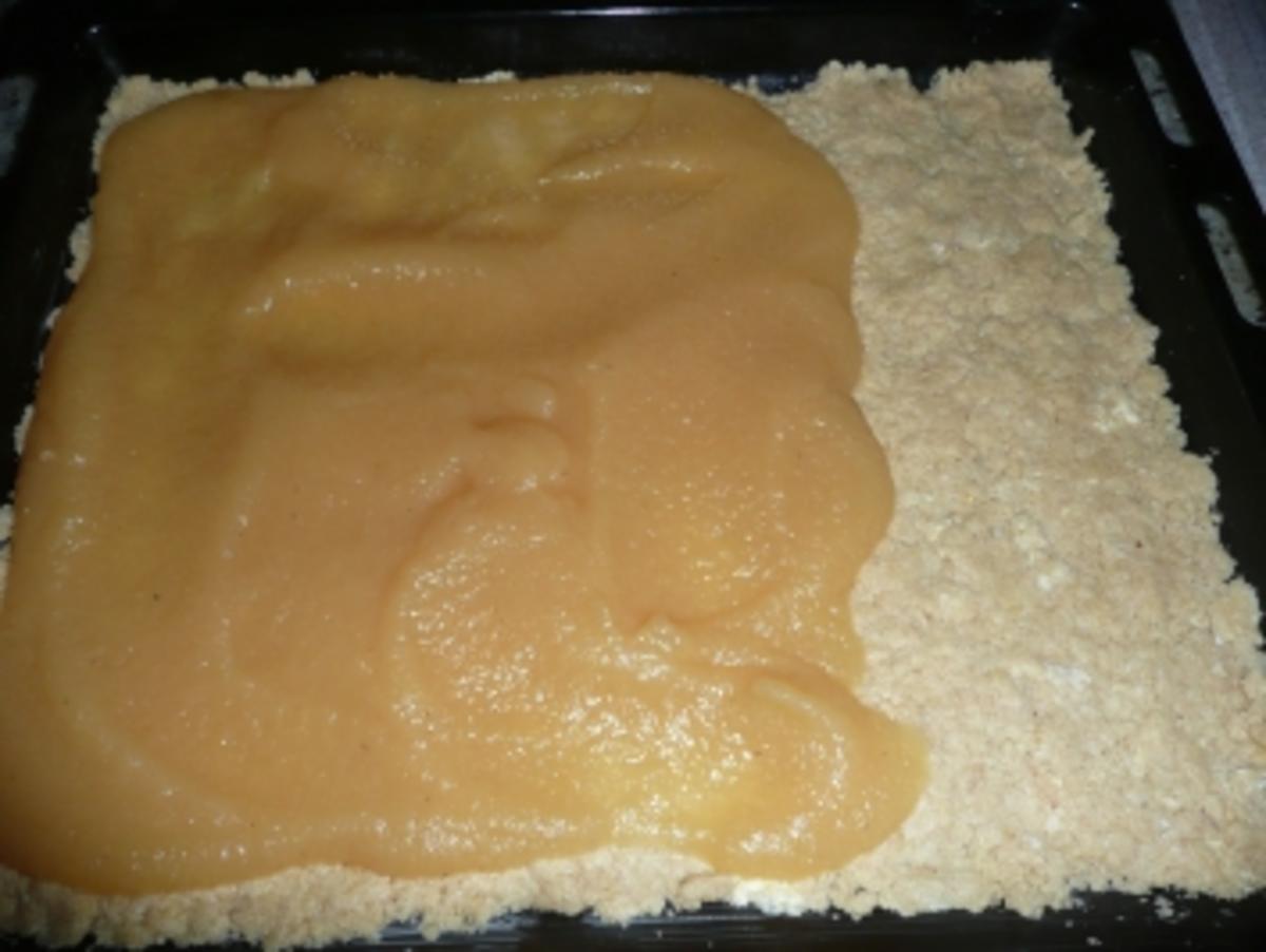 Streuselkuchen mit Apfelmus - Rezept - Bild Nr. 5