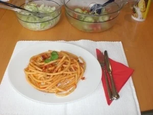 Rezept: Maccaroni all'Arrabbiata Maccaroni all'Arrabbiata - Rezept