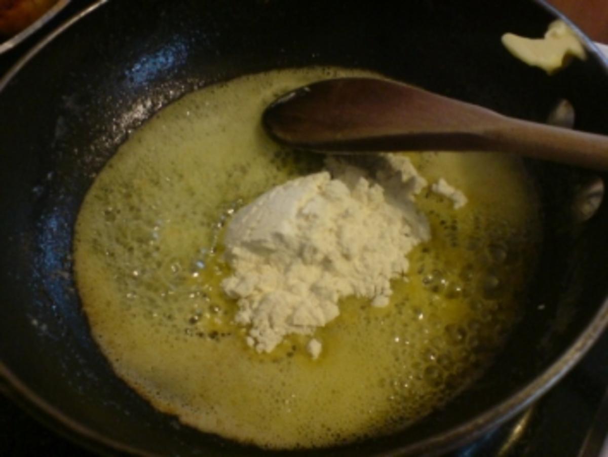 Bratwurst mit Salzkartoffeln und Blumenkohl - Rezept