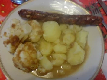 Rezept: Bratwurst mit Salzkartoffeln und Blumenkohl Bratwurst mit Salzkartoffeln und Blumenkohl - Rezept