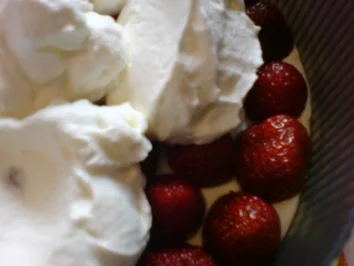 Rezept: Winterliche Erdbeertorte Bild Nr. 10 Winterliche Erdbeertorte - Rezept - Bild Nr. 10