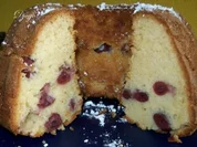 Kirsch - Marzipan - Gugelhupf - Rezept