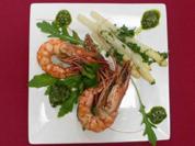 Gambas an eingelegtem Spargel auf Kräuterbrot - Rezept