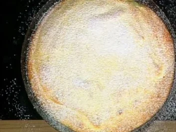 Schaum-Soufflee mit Heidelbeer-Kompott - Rezept