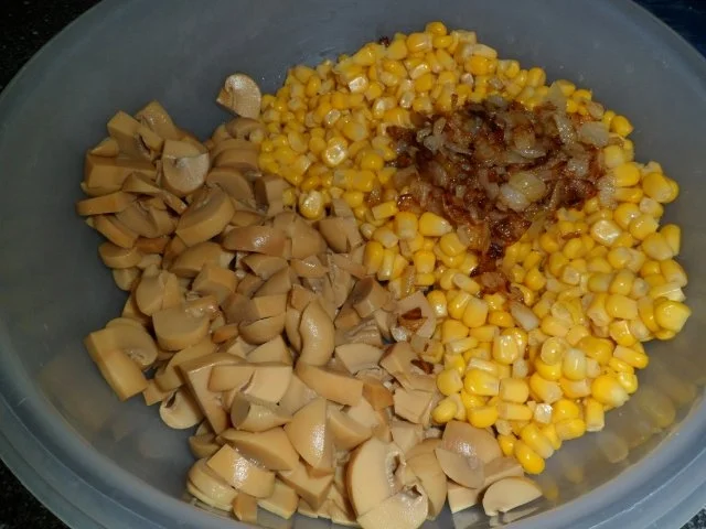 Rezept: SALAT - Mais Champignon Salat Bild Nr. 9 SALAT - Mais Champignon Salat - Rezept - Bild Nr. 9