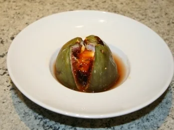 Feigen gefüllt mit Ziegenkäse und Sherry-Karamell-Soße - Rezept