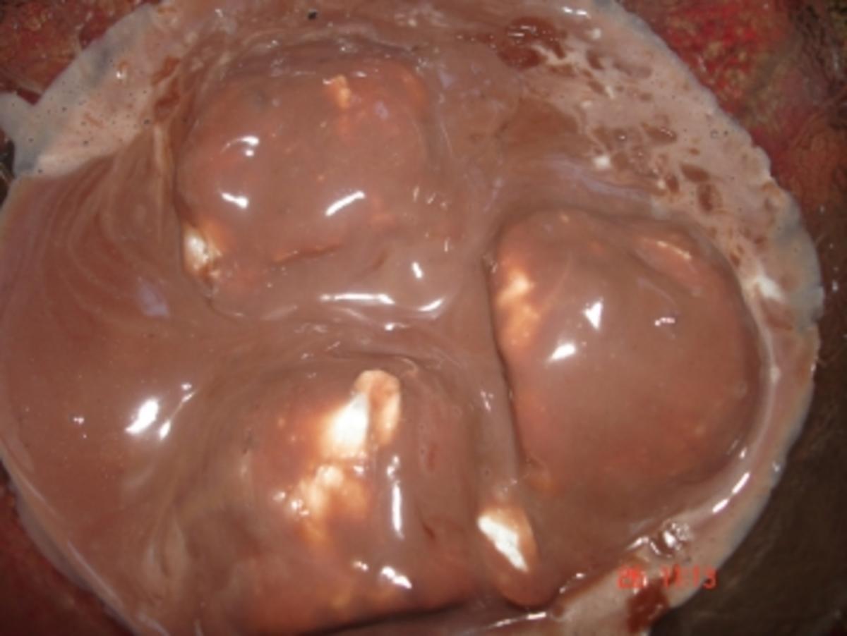 Überraschungsschokoküsschenpudding - Rezept