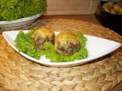 Frikadellen im Champignonmantel oder einfach überbackene Champignons - Rezept