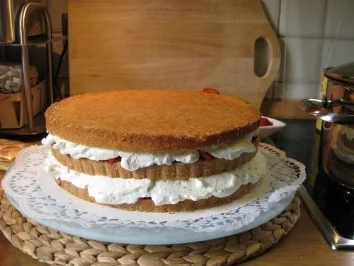 Erdbeertorte - Rezept - Bild Nr. 7