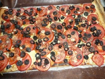 Rezept: Blätterteigtarte "mediteran" Blätterteigtarte "mediteran" - Rezept