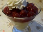 Rezept: Kokos-Sahnepudding mit Kirschen Kokos-Sahnepudding mit Kirschen - Rezept