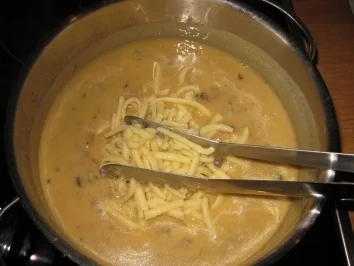 Hackfleisch-Spätzle-Suppe mit Waldpilzgeschmack - Rezept - Bild Nr. 7