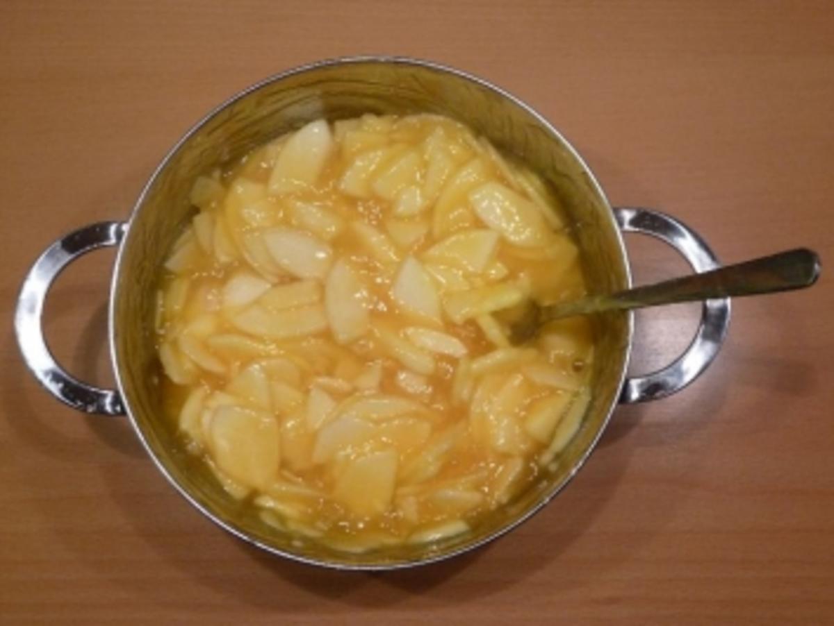 Apfel-Schmand-Kuchen aus Mürbeteig - Rezept