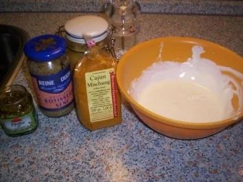 Rezept: Fondue-Senfsoße mit grünem Pfeffer Fondue-Senfsoße mit grünem Pfeffer - Rezept