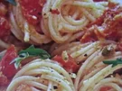 Rezept: Spaghetti mit Tomatenpesto Spaghetti mit Tomatenpesto - Rezept