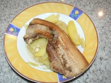 Mamas Kappes un Grumbeere mit Schweinebauch - Rezept
