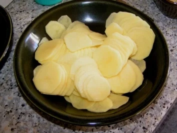 Rezept: Gemüse-Kartoffel-Auflauf überbacken Gemüse-Kartoffel-Auflauf überbacken - Rezept