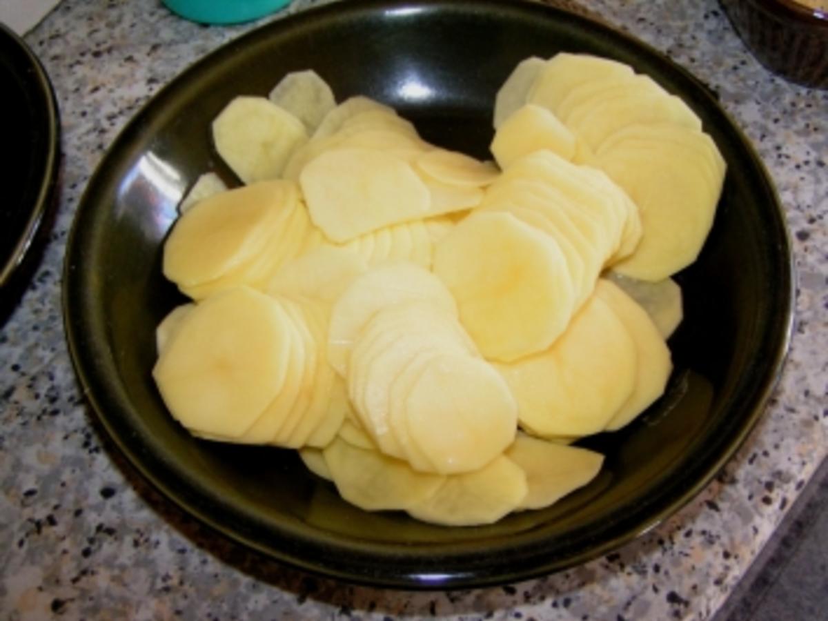 Gemüse Kartoffel Auflauf überbacken - einfach - 859 kcal/100g