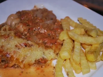 Griechische Schweinefilet-Pfanne mit weißen Bohnen - Rezept