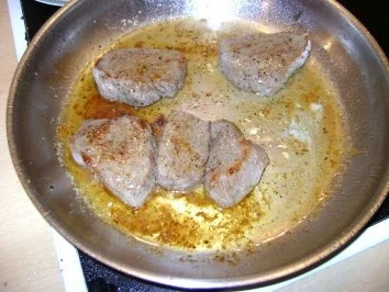 Steak mit Pilzsauce und grünen Bohnen - Rezept