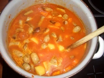 Rezept: Würstchengulasch aus Nürnbergerle Bild Nr. 7 Würstchengulasch aus Nürnbergerle - Rezept - Bild Nr. 7