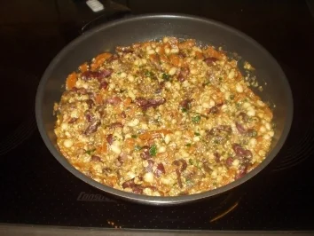 Rezept: Lammragout mit bunten Bohnen Lammragout mit bunten Bohnen - Rezept