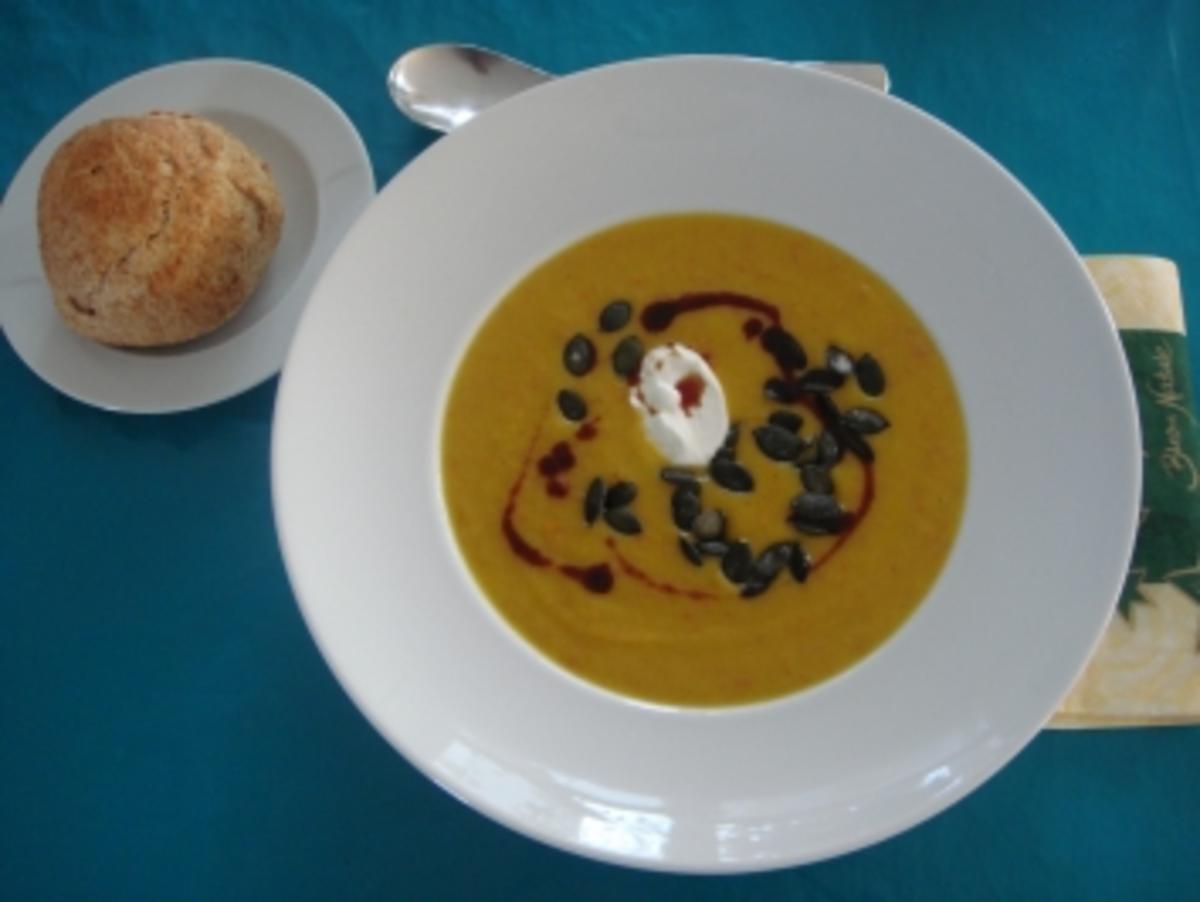 Suppe: Kürbissuppe mit Kartoffeln und Lauch - Rezept